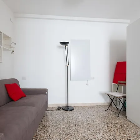 Guesthost - Sant'ambrogio Modern * Milaan