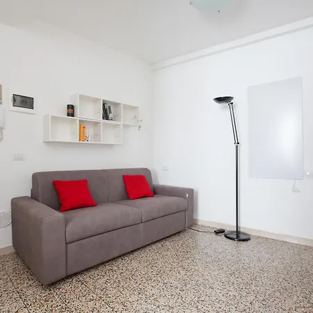Guesthost - Sant'ambrogio Modern * Milaan